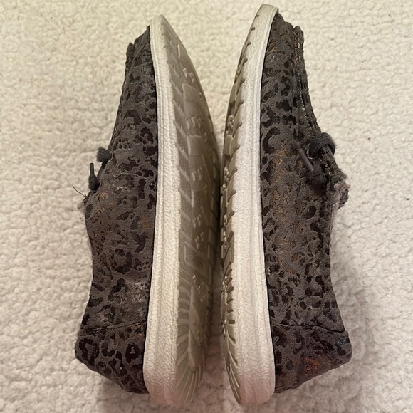 Hey Dude Women's Moccasins in Gray and Gold - Picture 7 of 9